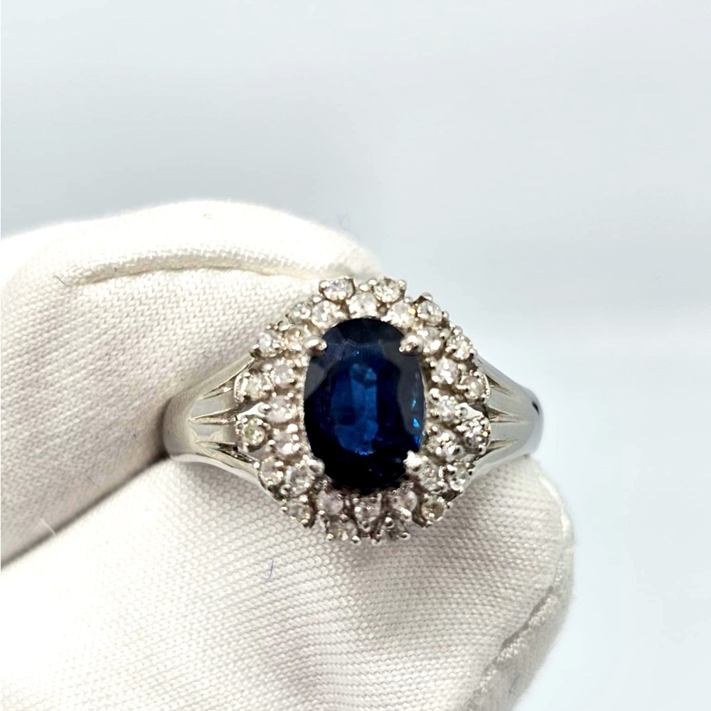 Platinum Sapphire Natural Diamond Ring